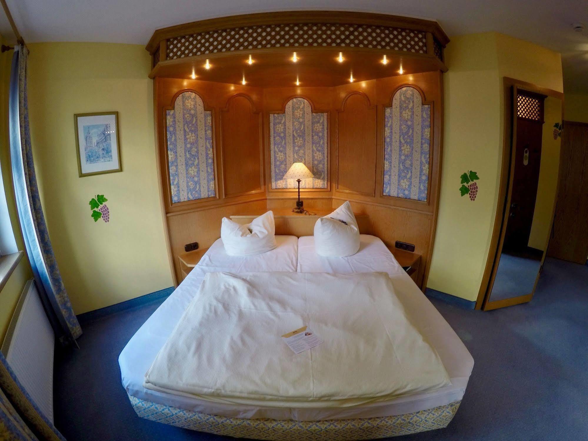 Hotel Spanischer Hof Gröditz Dış mekan fotoğraf