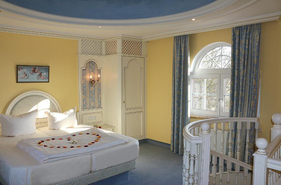 Hotel Spanischer Hof Gröditz Dış mekan fotoğraf