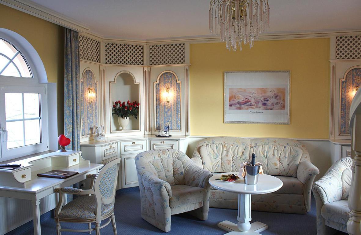 Hotel Spanischer Hof Gröditz Dış mekan fotoğraf