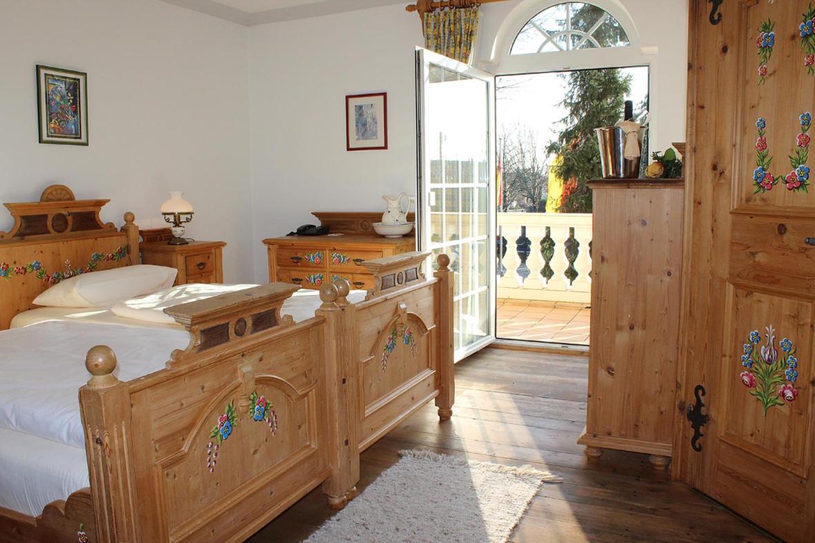 Hotel Spanischer Hof Gröditz Dış mekan fotoğraf